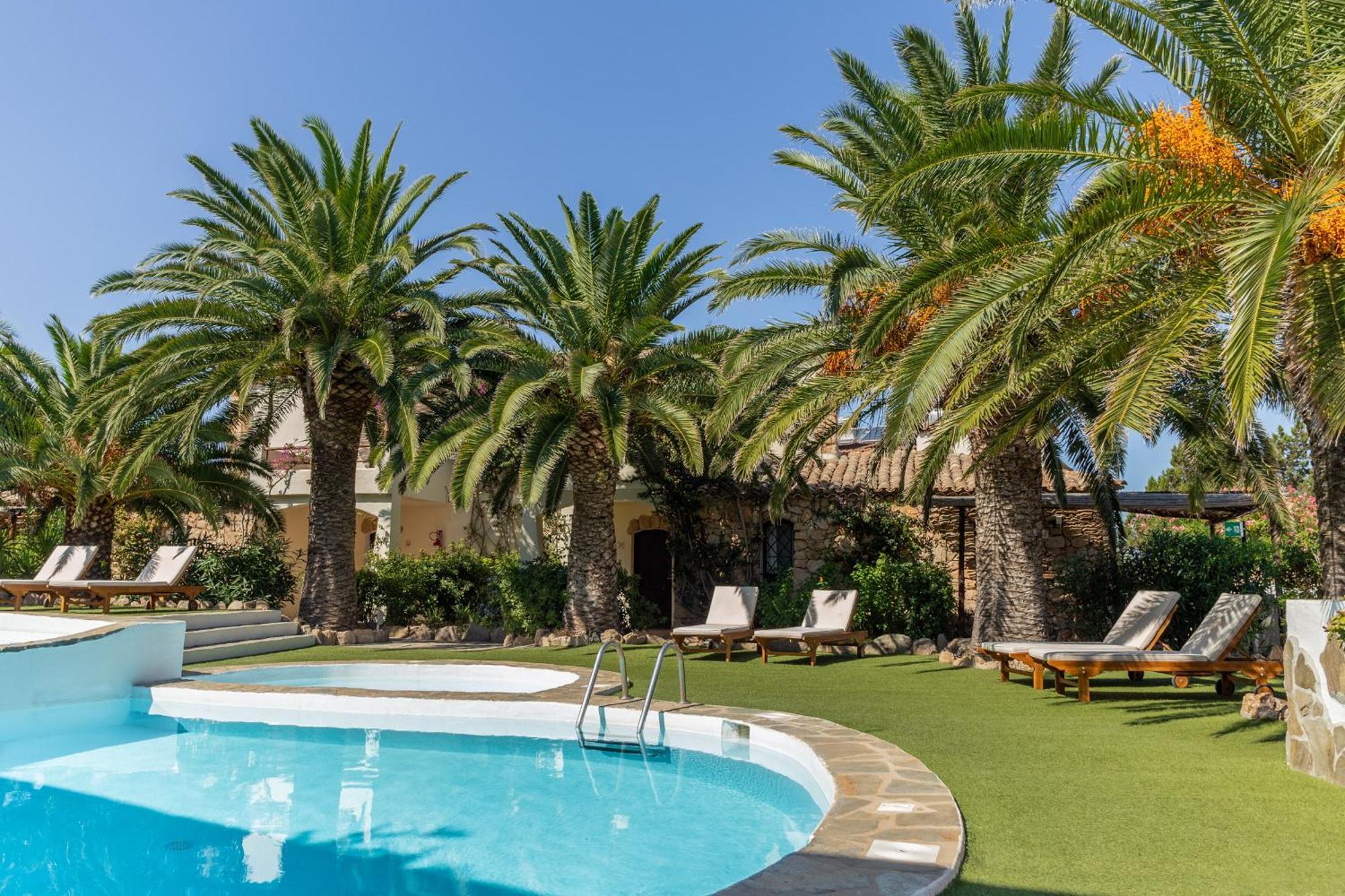 La Jacia Hotel & Resort Baja Sardinia Exterior photo